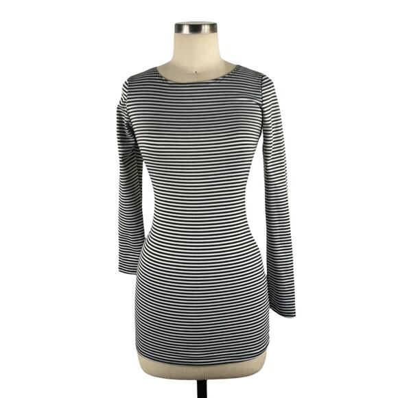 SAGE THE LABEL Black White Striped Cutout Long Sleeve Short Top Size Small S - Picture 1 of 5
